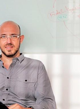 Carlos Moyano Carlos Moyano profesor branding Seeway